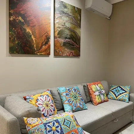 Middle Center Gallery 2 Skanderbeg Square Appartement