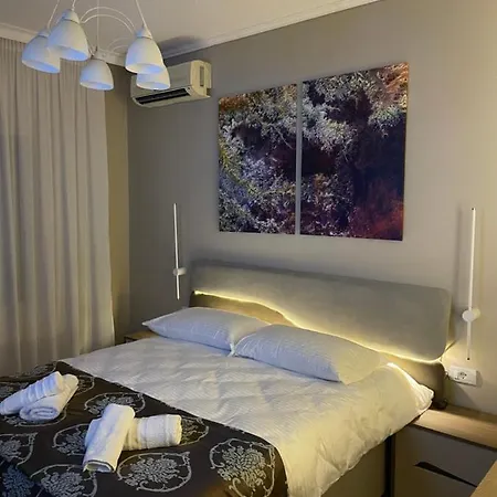 Middle Center Gallery 2 Skanderbeg Square Appartement